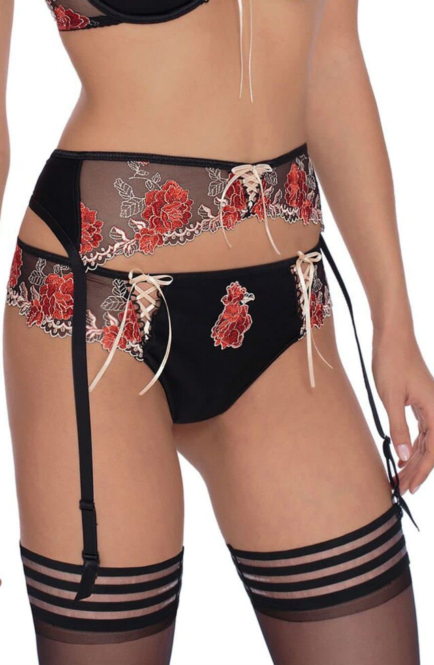 roza_natali_black_suspbelt_closeup.jpg
