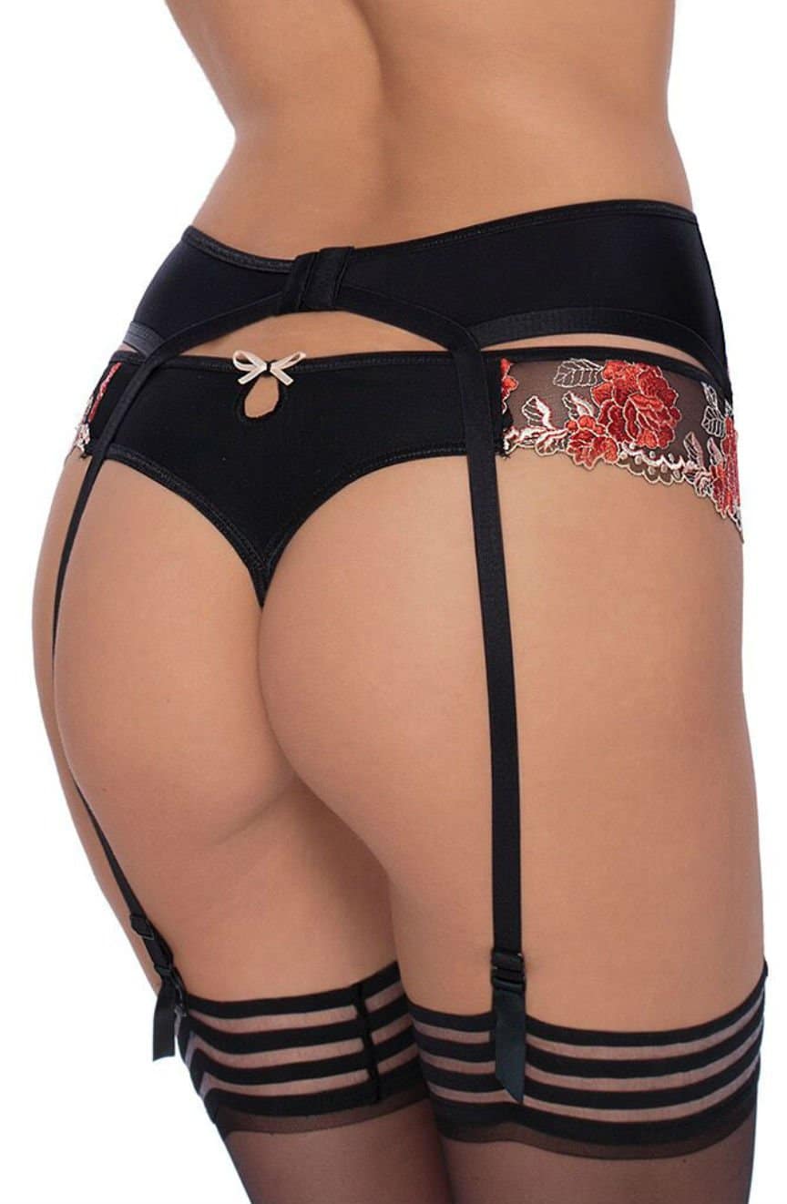 roza_natali_black_thong_suspbelt_closeup.jpg